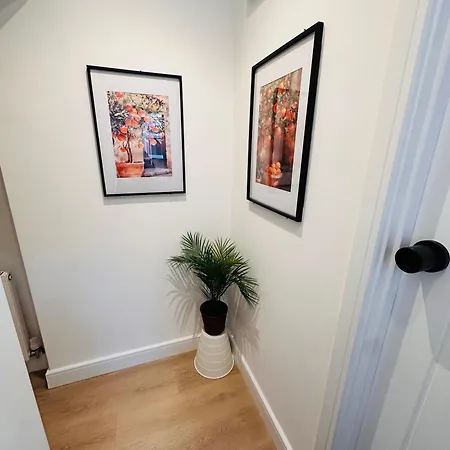 Gæstehus R4 - Elegant Private With Kitchenette Near Qe Hospital Harborne