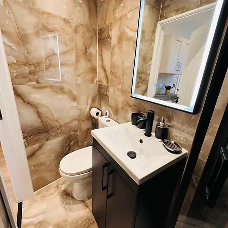 R4 - Elegant Private With Kitchenette Near Qe Hospital Harborne